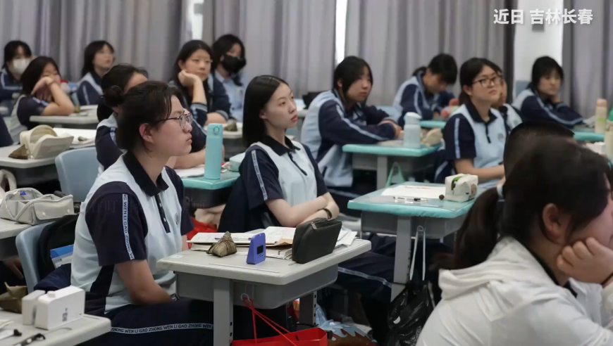 香港最准最快资料黄大仙精准码公开资料,乌总统：愿在美方领导下尽快和谈,最新热门解答落实_经典版V8.23
